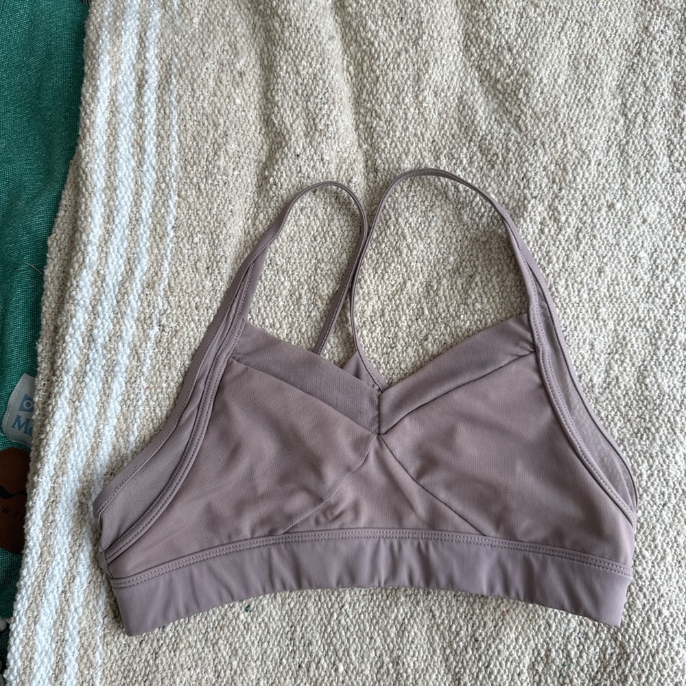 ALO Yoga lavender Sports Bra